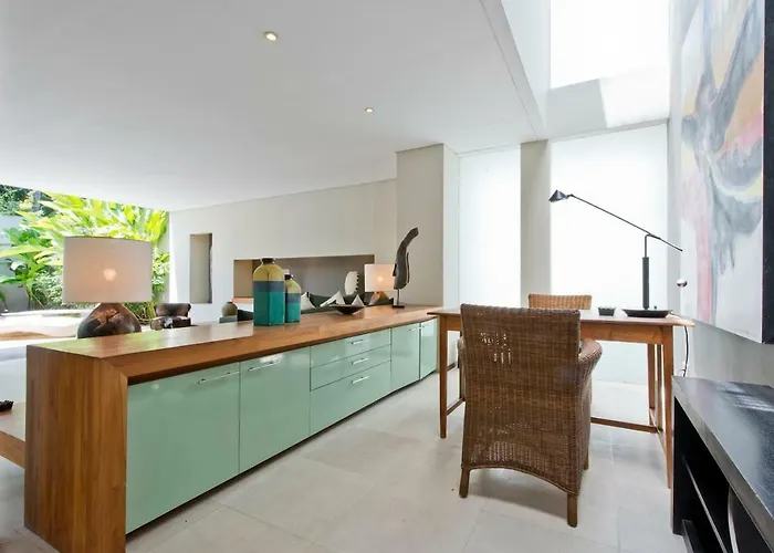 Olympia Villa *